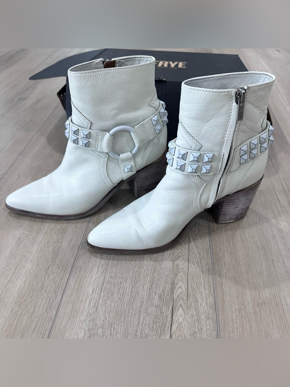 Frye Flynn Deco stud harness short leather boots size 7.5 white